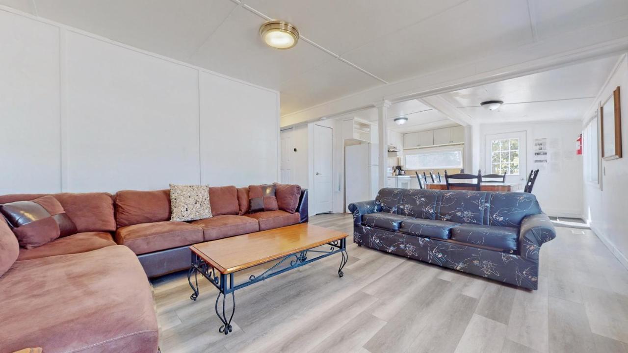 Main Beach River Retreat - Wasaga Beach 1 - Main Strip - 93 Mosley St Eksteriør bilde
