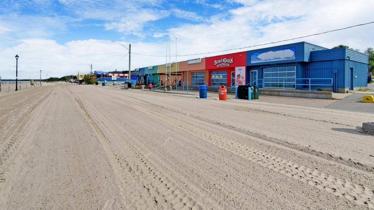 Main Beach River Retreat - Wasaga Beach 1 - Main Strip - 93 Mosley St Eksteriør bilde